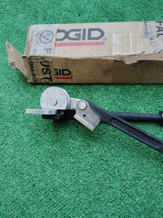 Curvadora Tubos RIDGID 10MM