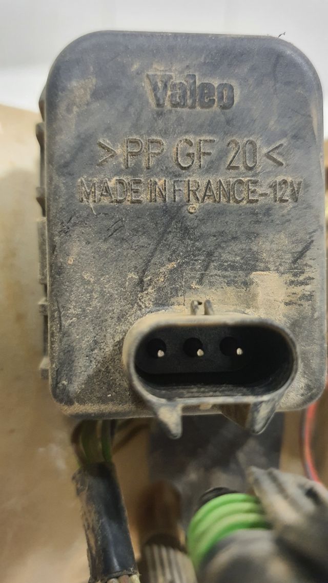 Faro anteriore sinistro Suzuki Vitara