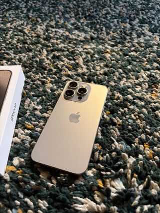 iPhone 15 Pro 256GB (92% batería) titanio natural