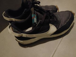 Zapatillas Nike Talla 42 Negras y Blancas