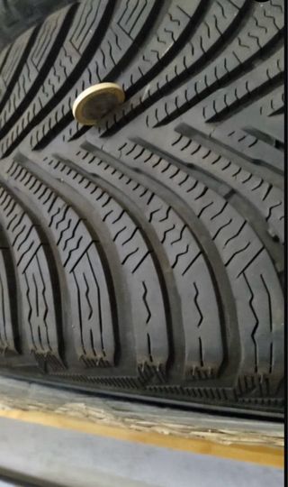 Llantas BMW Originales con Neumáticos Invierno
