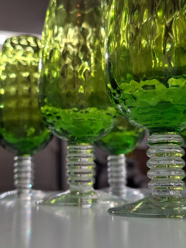 Copas de cristal verdes