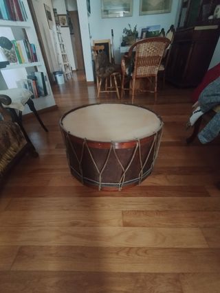 Mesita baja bombo madera
