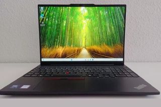 Portátil Lenovo Thinkpad E16 Negro