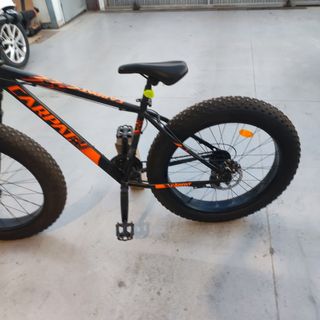 Fatbike Negra y Naranja nueva 
