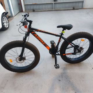Fatbike Negra y Naranja nueva 
