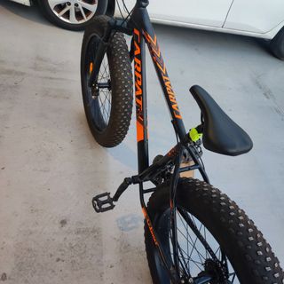 Fatbike Negra y Naranja nueva 
