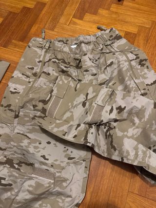 Traje Intemperie Árido Pixelado
