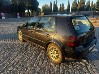 Volkswagen Golf 2002