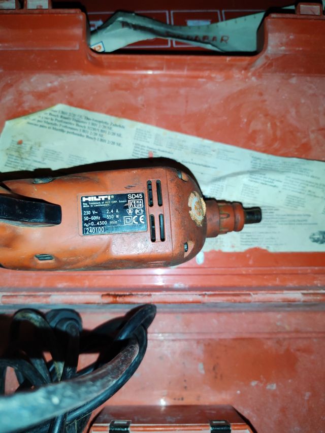 Atornillador Pladur Hilti SD45 +2 atornilladores