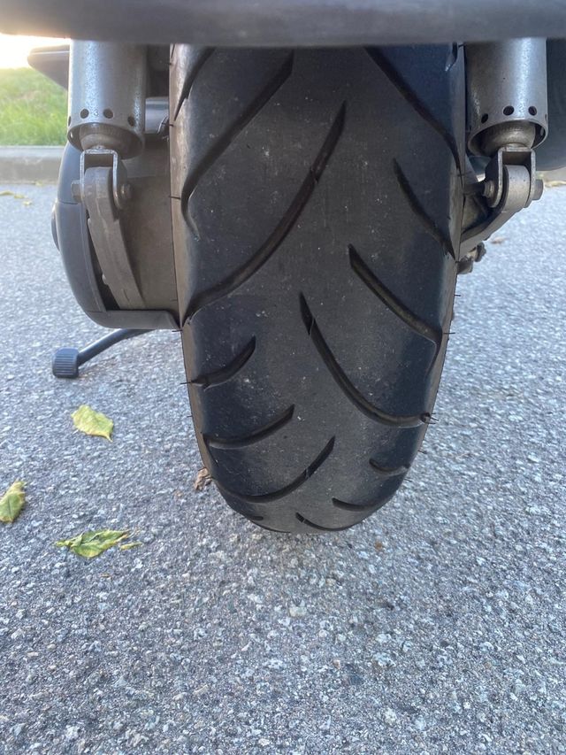 Suzuki Burgman 650 Executive-ITV octubre-27