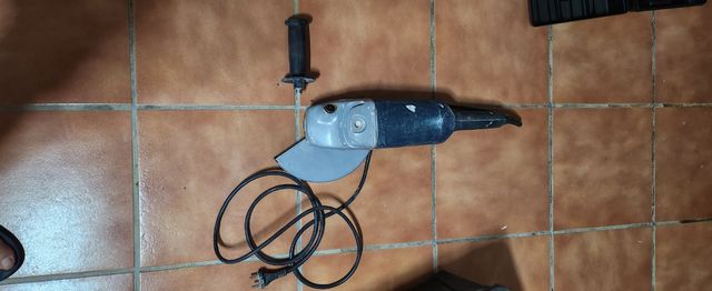 Radial Bosch GWS 230