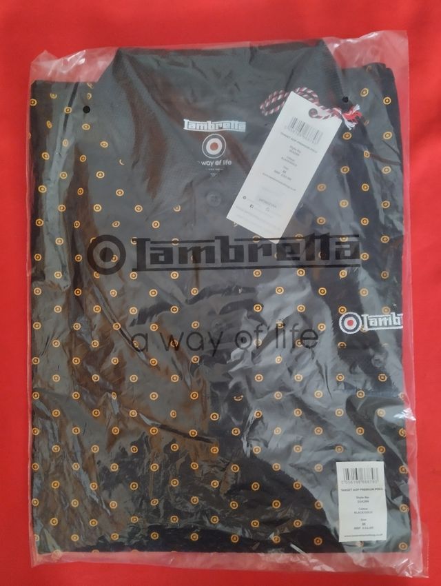 NUEVO POLO HOMBRE Lambretta Talla M Negra y Dorada
