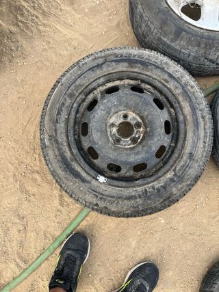  Pack de llantas de aleación y acero