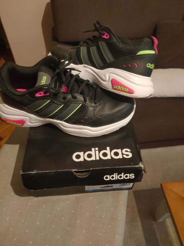 Zapatillas Adidas Unisex Negras y Rosas