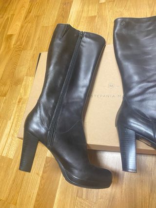 Botas altas negras