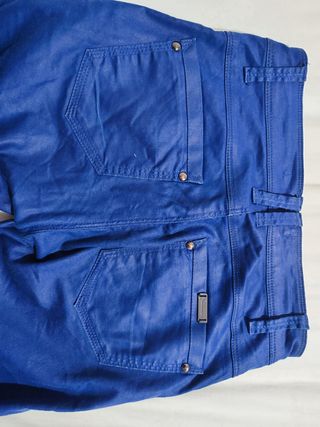 Pantalón pitillo Stradivarius Azul Eléctrico