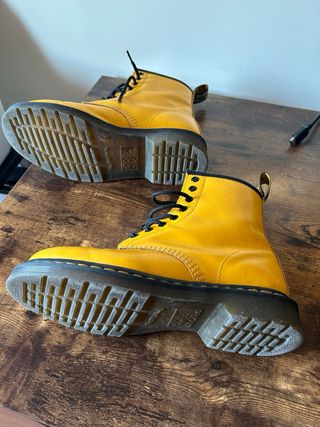 Botas Dr. Martens Amarillas Originales