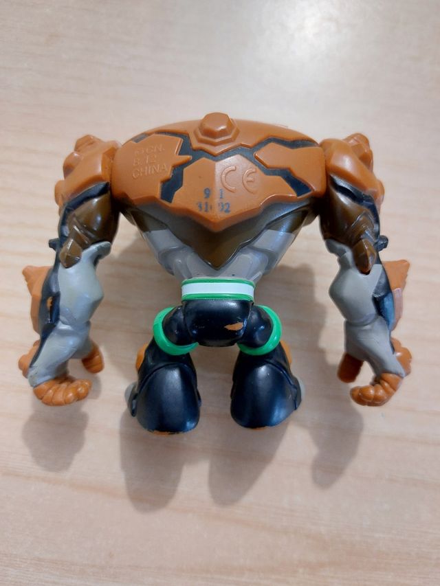 Gravattack Ben 10 Omniverse