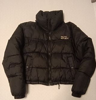 Anorak Negro Pull&Bear