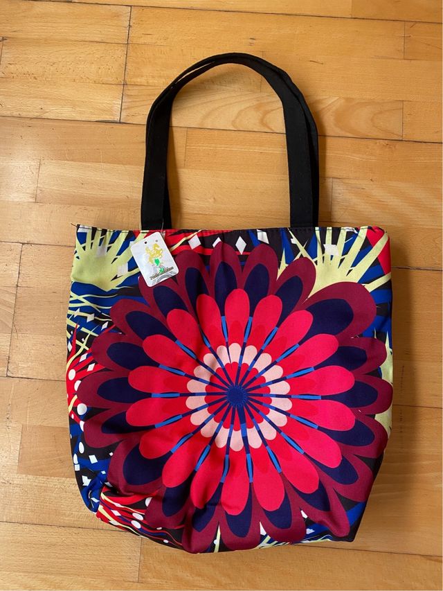 Bolso de playa con estampado floral