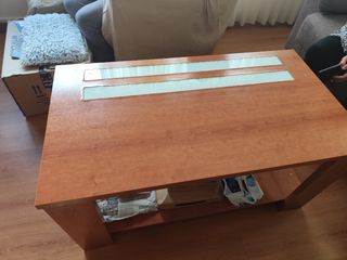 Mesa de salón madera y cristal

