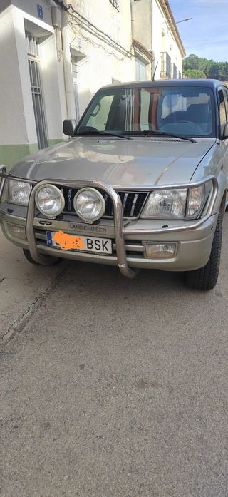 Toyota Land Cruiser 90 2002