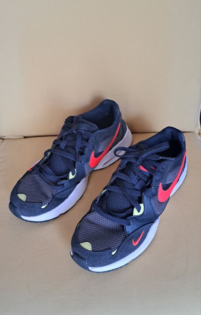 Zapatillas Nike Air Max Fusión Talla 38.5