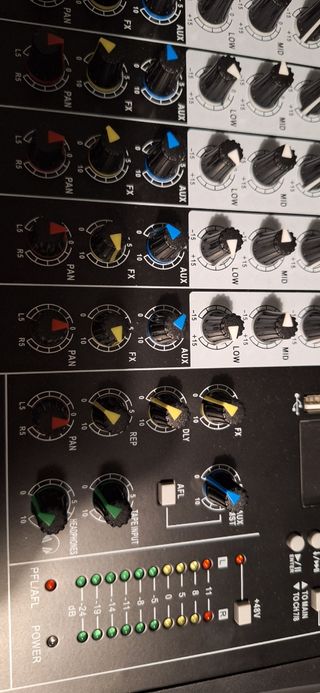 Mixer professionale a 8 canali Depusheng