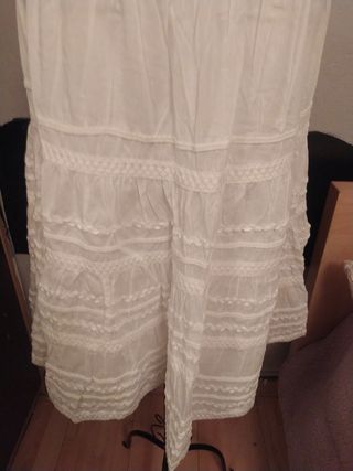 Falda de algodón blanca