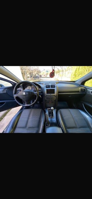 Peugeot 407 2004