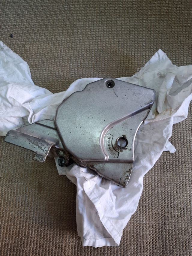 Tapa Piñón Honda XRV 750 Africa Twin