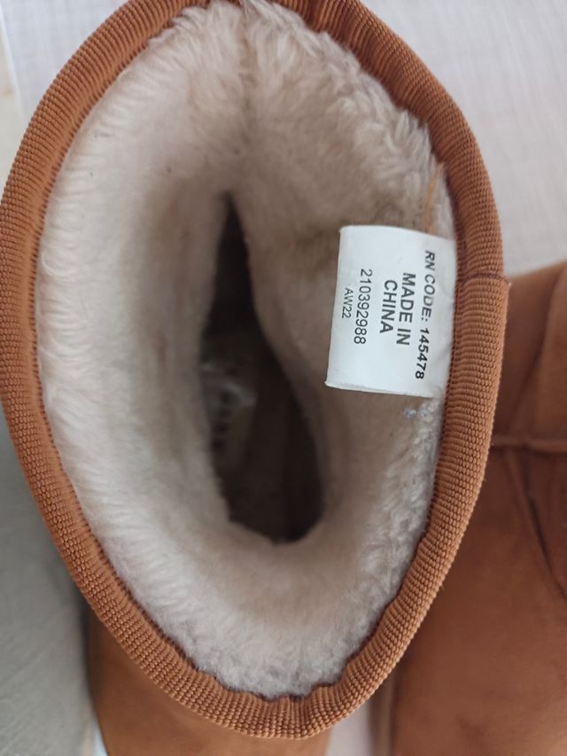 Botas de ante con pelo interior nuevas