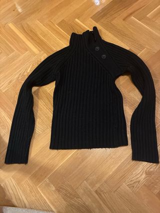 Jersey H&M cuello vuelto negro