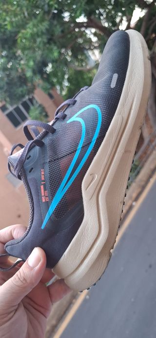 Nike Downshifter 12 Talla 40 casi a estrenar