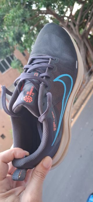Nike Downshifter 12 Talla 40 casi a estrenar