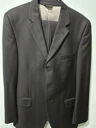 Traje de hombre negro