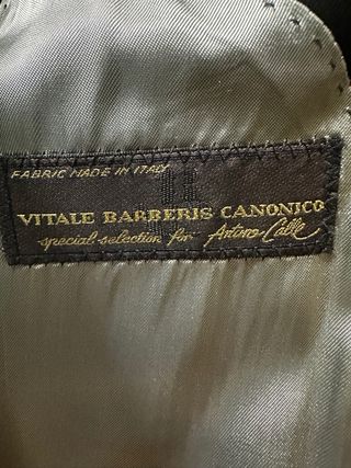 Traje de hombre negro