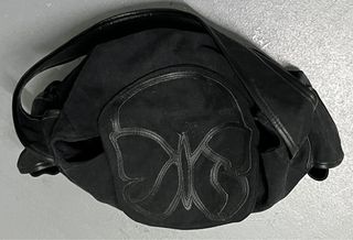 Bolso negro con mariposa