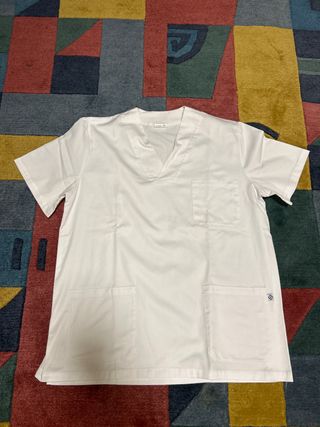 Casaca y Bata Blancas
Uniforme
