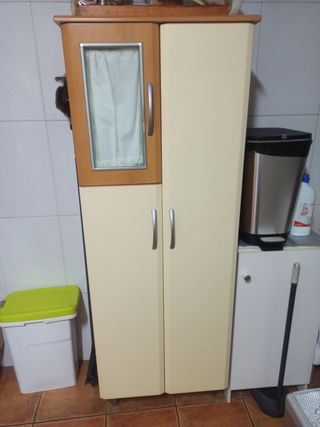 Mueble  auxiliar de cocina para despensa. 
