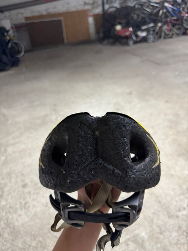 Casco Specialized MTB Amarillo