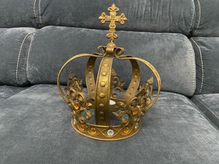 Corona Decorativa Portavela Dorada