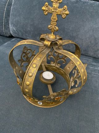 Corona Decorativa Portavela Dorada