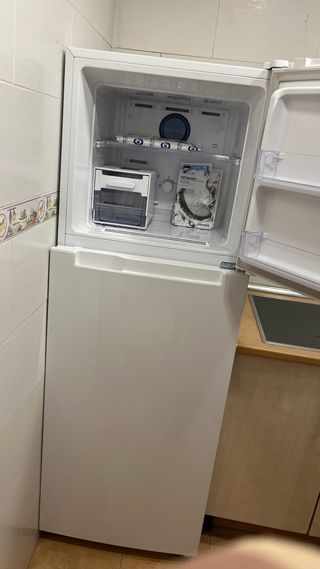 Frigorífico Samsung No Frost 320L