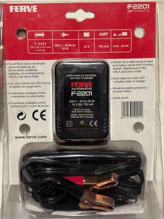 Cargador Batería moto de 12V Ferve F-2201 Auto.