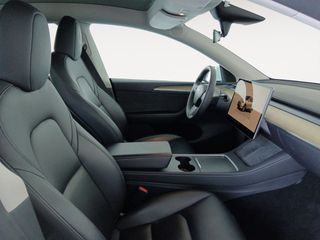 Tesla Model Y RWD