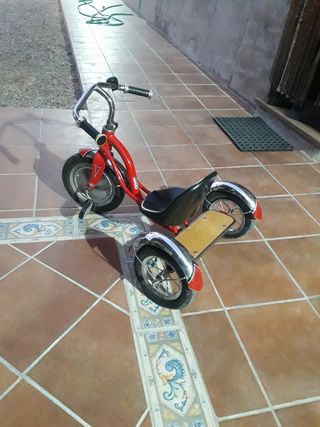 Triciclo Schwinn Rojo