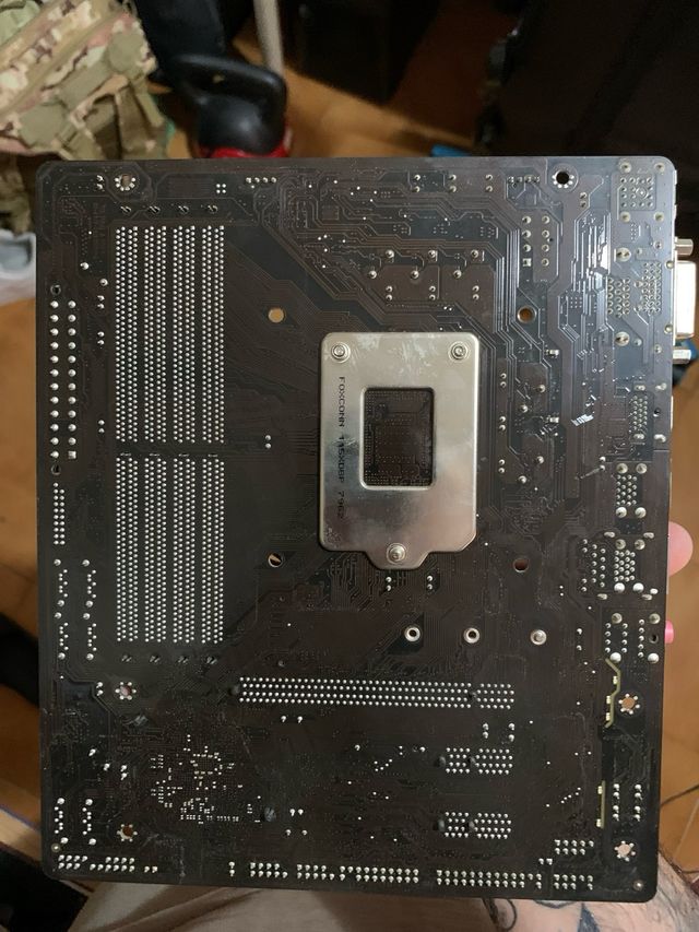 Placa Base Gigabyte GA-B250M-DS3H con Intel i5-750