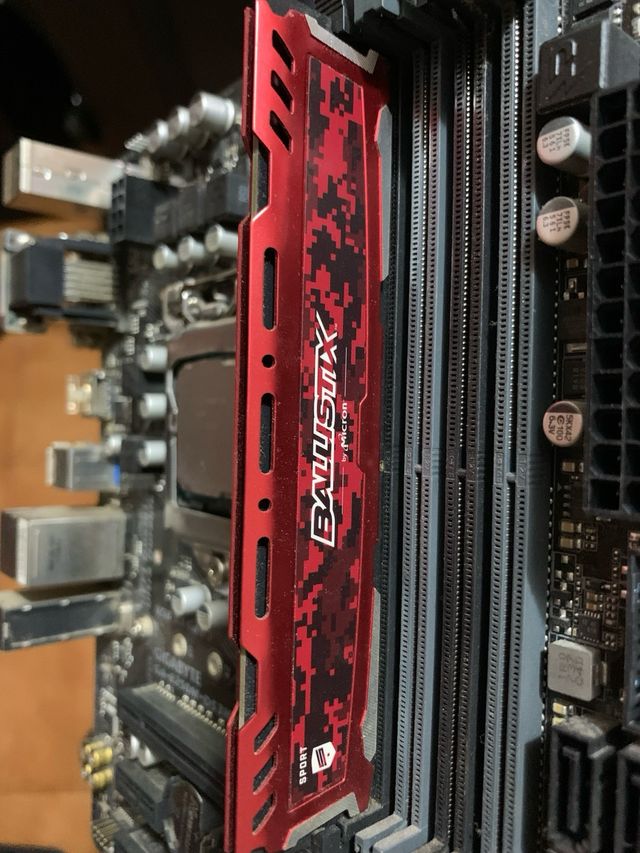 Placa Base Gigabyte GA-B250M-DS3H con Intel i5-750